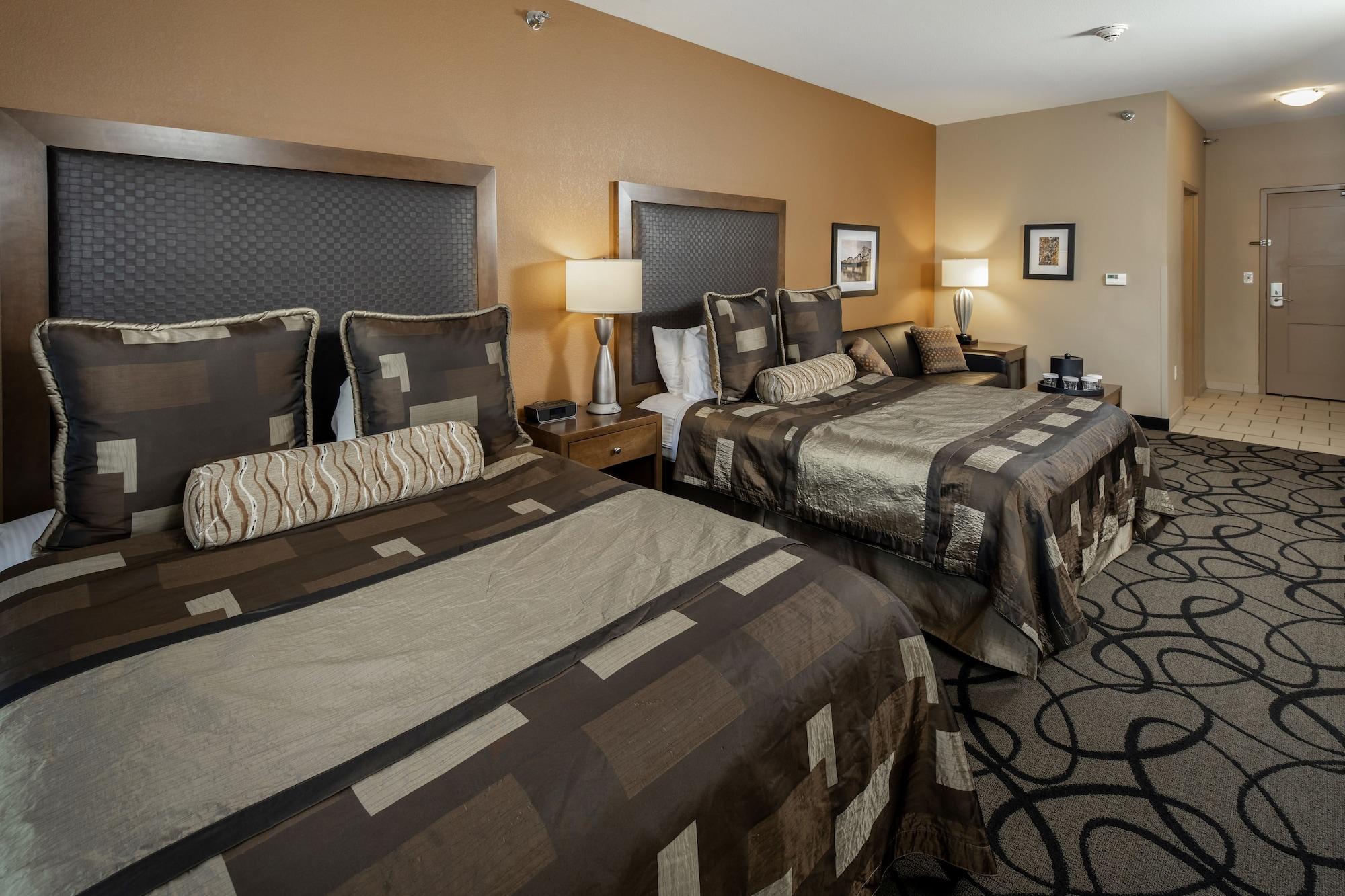 Clubhouse Hotel And Suites Пиер Екстериор снимка
