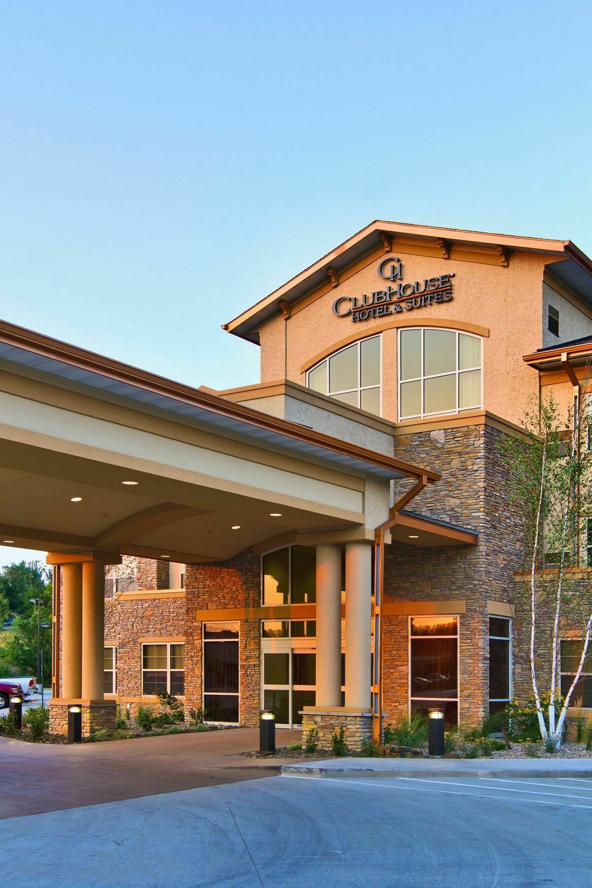 Clubhouse Hotel And Suites Пиер Екстериор снимка